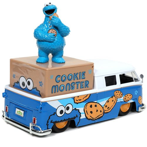 Sesame Street Cookie Monster 1963 Volkswagen Bus 1:24 Scale Die-Cast Metal Vehicle with Figure